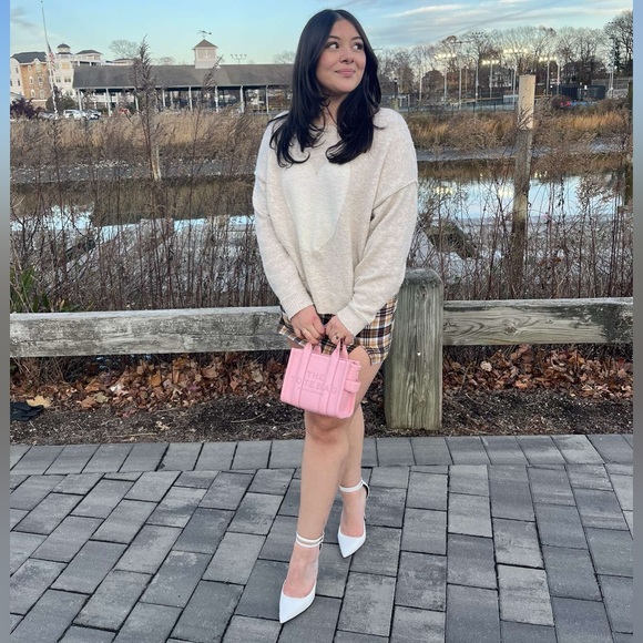 Meet your Posher, Sophia - Picture 1 of 1